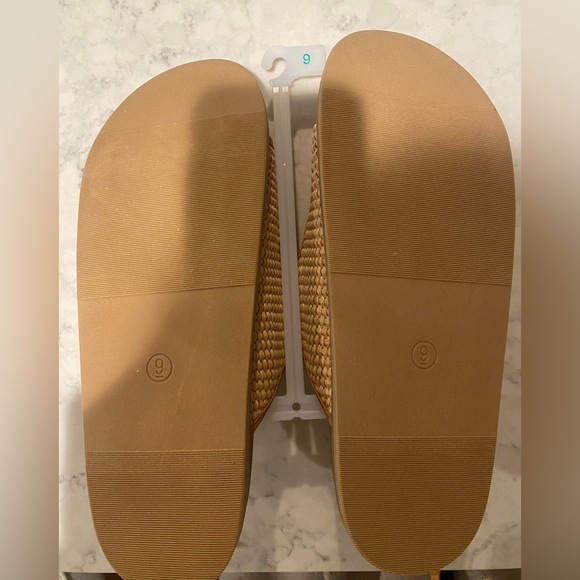 NWT Target Universal Thread Double Buckle Colin Sandals Tan Size 9 - Picture 4 of 5